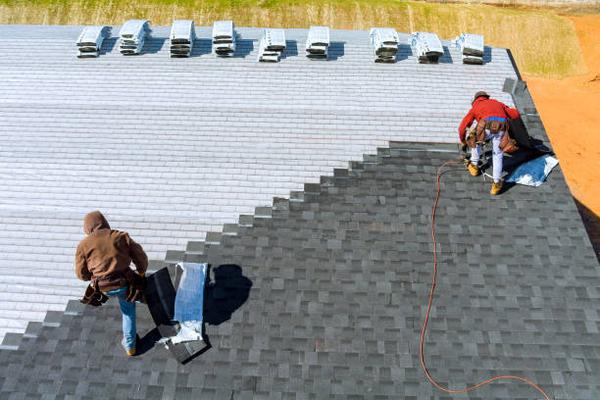 From Repairs to Replacements: Roofing Contractor Services in Bloomington